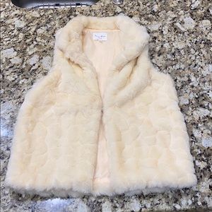 Fur vest